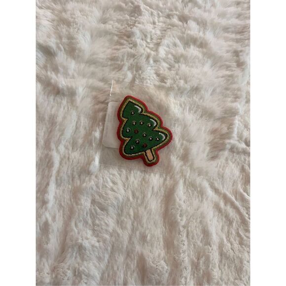 Stoney Clover Lane Christmas Tree Patch - Picture 1 of 2